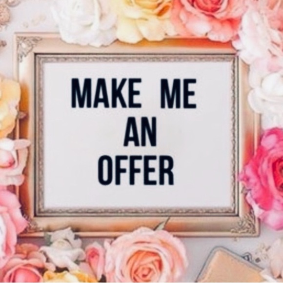 Metal Wall Candle Holder Decor in Black. - Picture 5 of 5